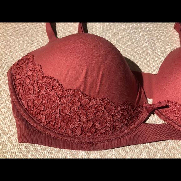 Victoria’s Secret Bra 38DD - Picture 5 of 12